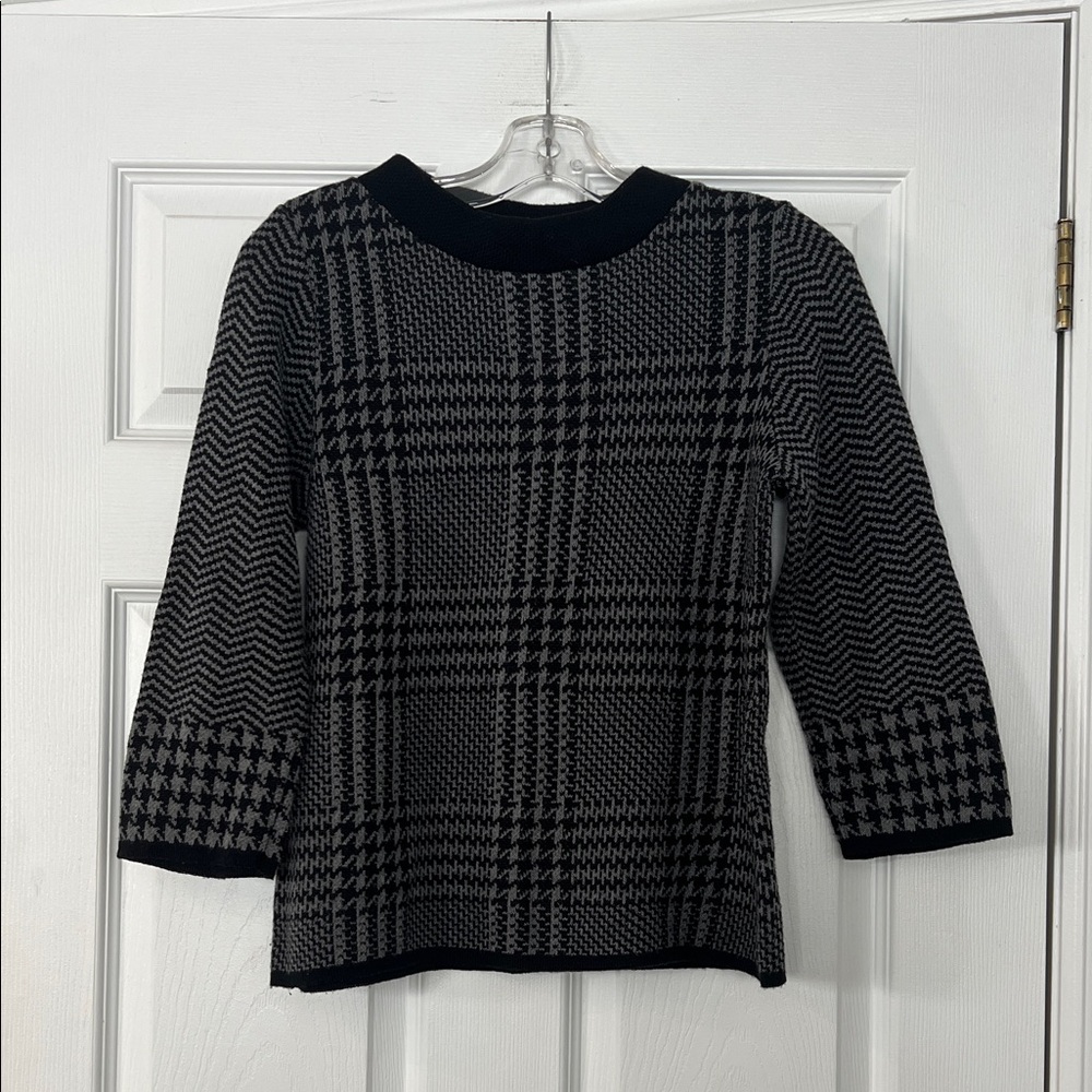 Skovhuus Black and Gray Knit Sweater